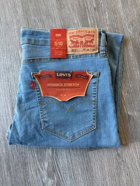 NWT Levi's 510 men’s Skinny Jeans in Light Blue Denim size 34X32